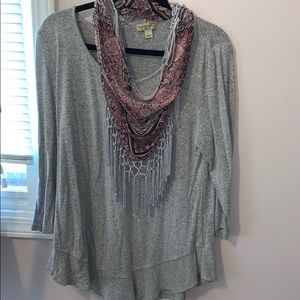 XL sweater with scarf